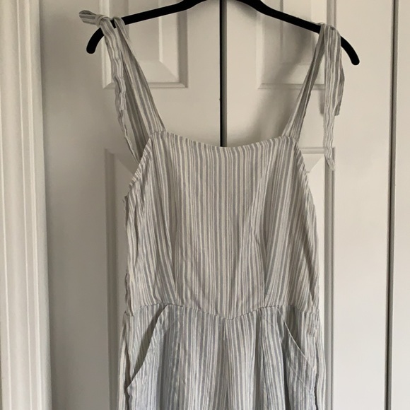 Winston White linen jumpsuit - Picture 5 of 9